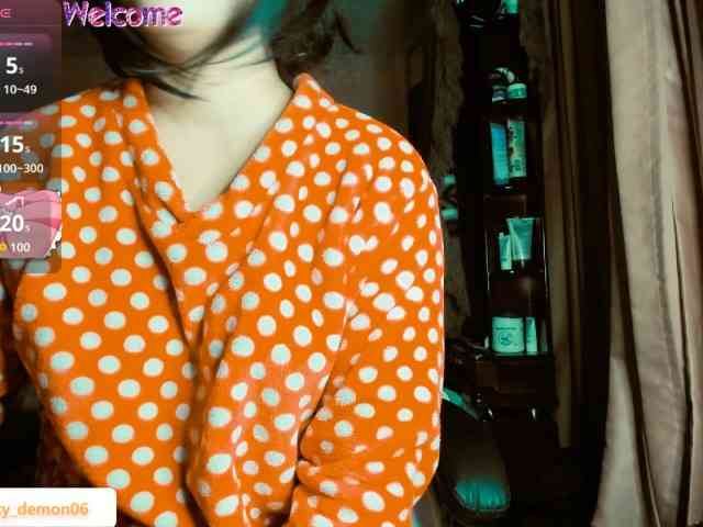 LucyDemon webcam