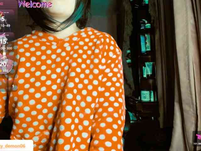 LucyDemon webcam