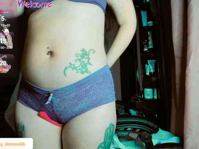 LucyDemon webcam