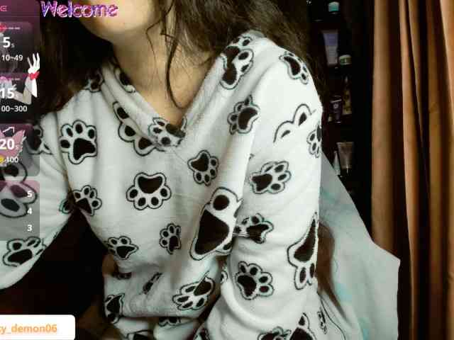 LucyDemon webcam