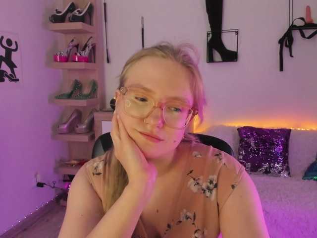 NancyErotic Live Cam and Statistics on UnifiedCams