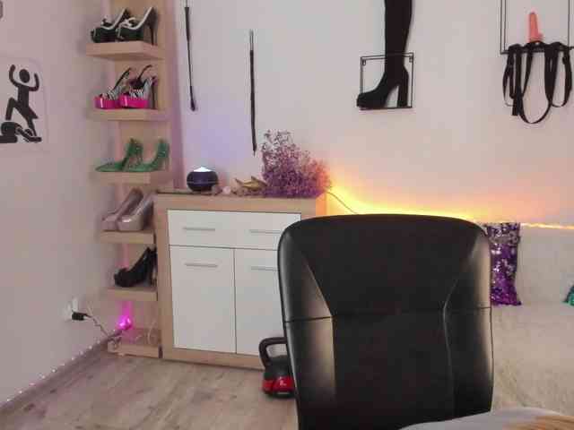 nancyerotic's live room