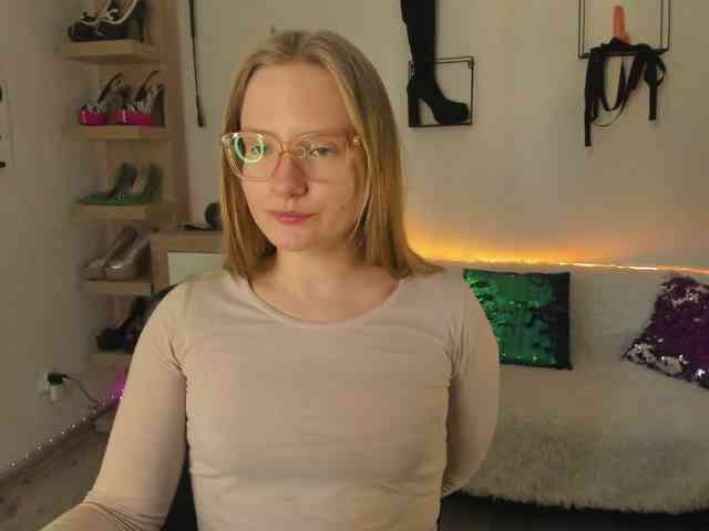 Model: NancyErotic