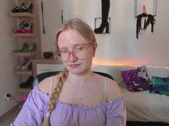 Model: NancyErotic