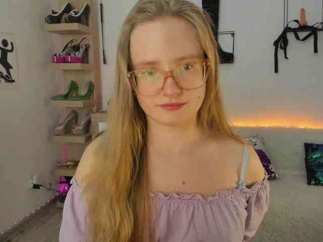 Model: NancyErotic