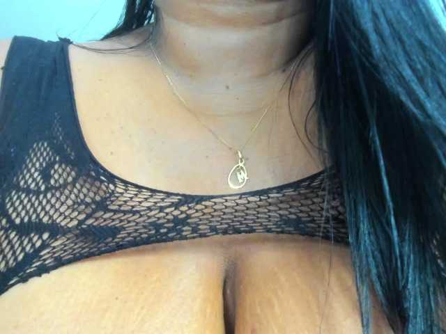 milfebony live cam on BongaCams