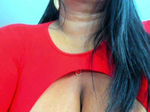 milfebony live cam on BongaCams