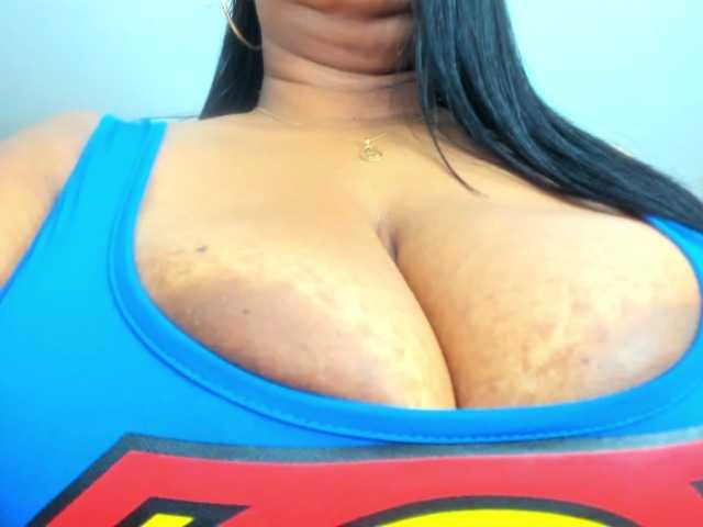 milfebony live cam on BongaCams