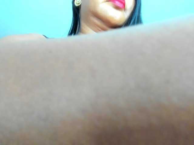 milfebony live cam on BongaCams