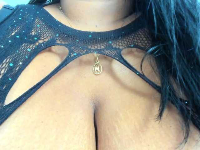 milfebony's BongaCams show and profile