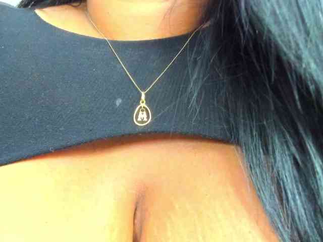 milfebony webcam