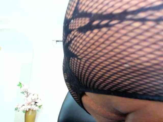 milfebony webcam