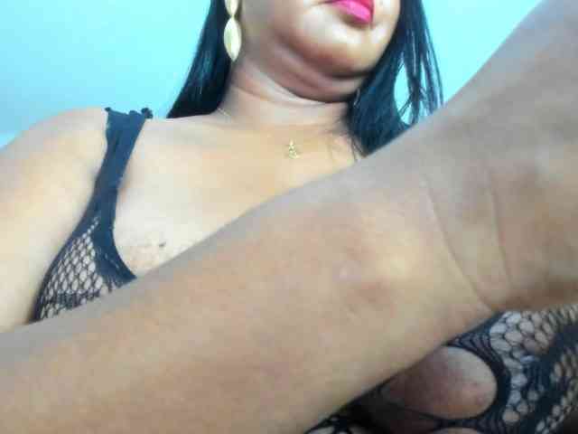 milfebony webcam