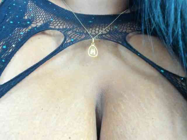 milfebony webcam