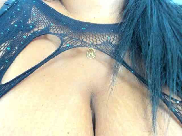 milfebony webcam
