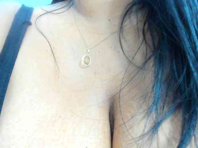 milfebony webcam