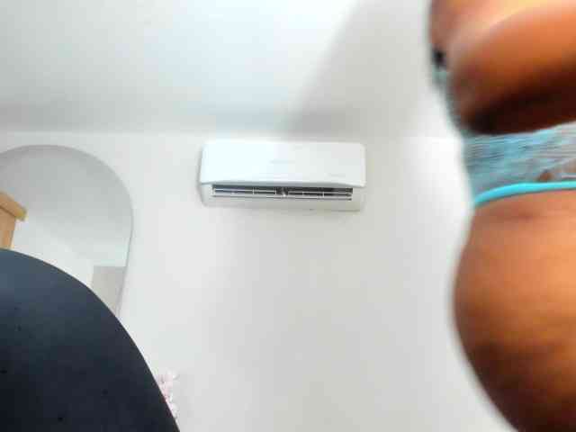 milfebony webcam