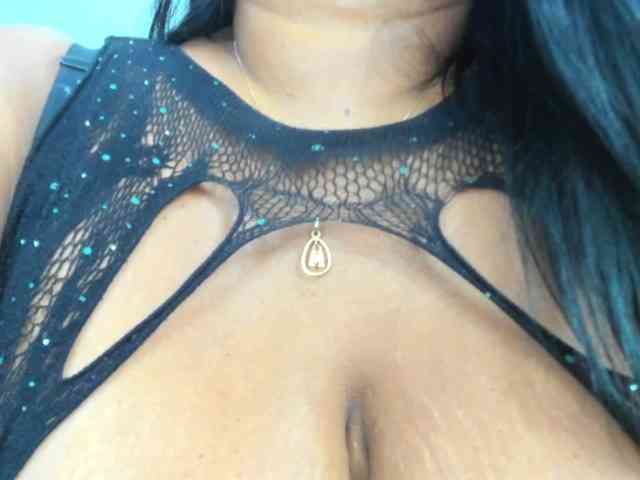 milfebony webcam