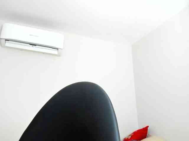 milfebony webcam