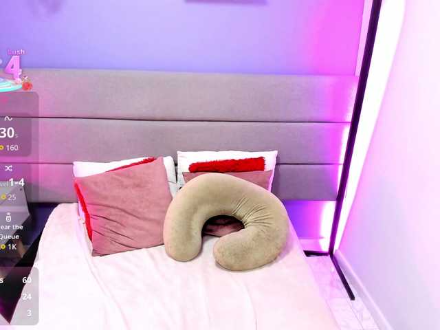Kiiara-Sky live cam on BongaCams