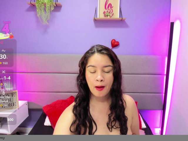 Kiiara-Sky's BongaCams show and profile