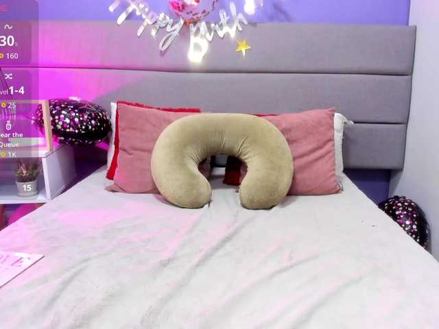 Kiiara-Sky live cam on BongaCams