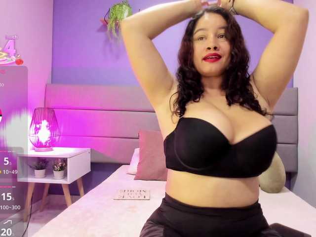 Alice-Brookss live cam