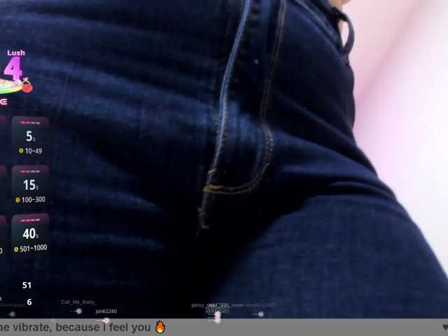 Kiiara-Sky live cam on BongaCams