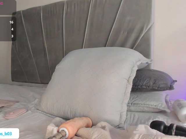 Shanna03 live cam on BongaCams