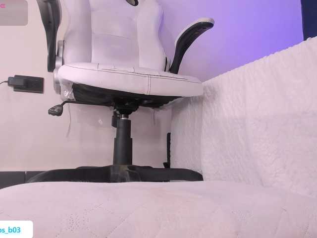 Shanna03 live webcam show