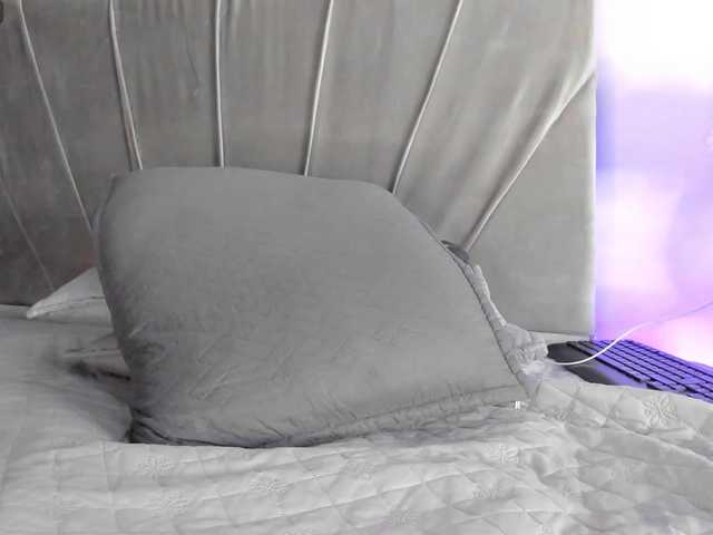Shanna03 live cam