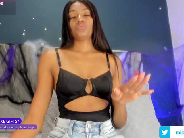 Shanna03 live cam on BongaCams