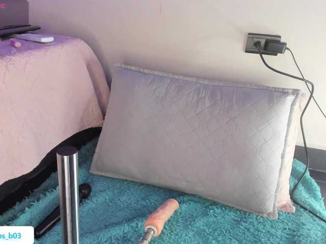 Shanna03 live cam on BongaCams