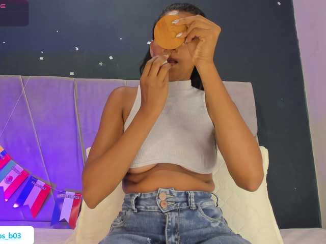 Shanna03 live cam on BongaCams