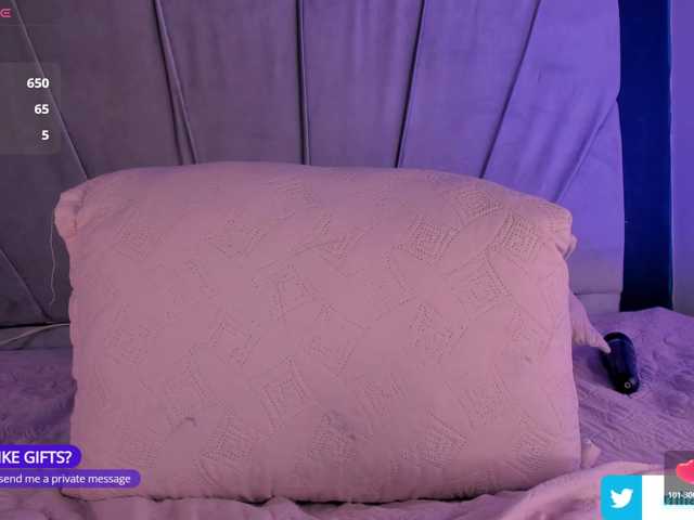 Shanna03 live cam on BongaCams