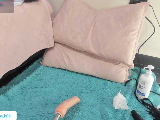 Shanna03 live cam on BongaCams