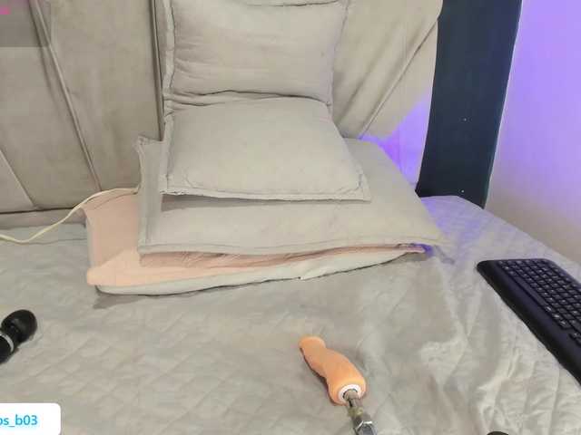 Shanna03 live cam on BongaCams