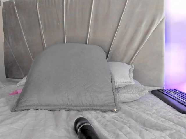 Shanna03 live cam