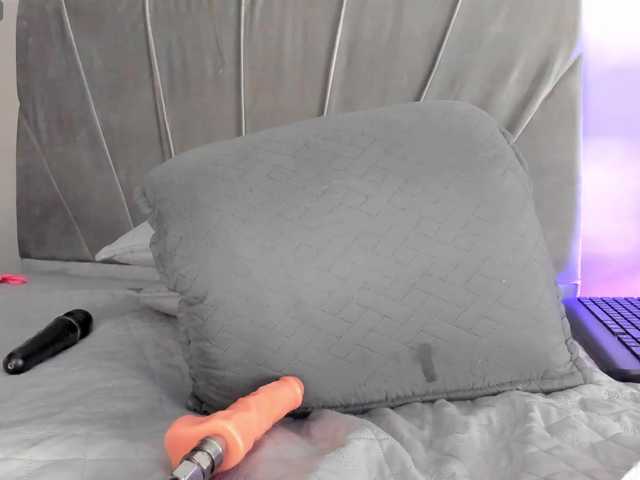 Shanna03 live cam