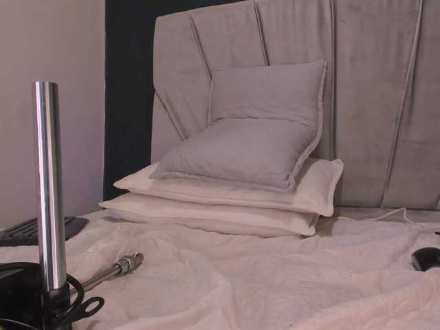 Shanna03 live webcam show