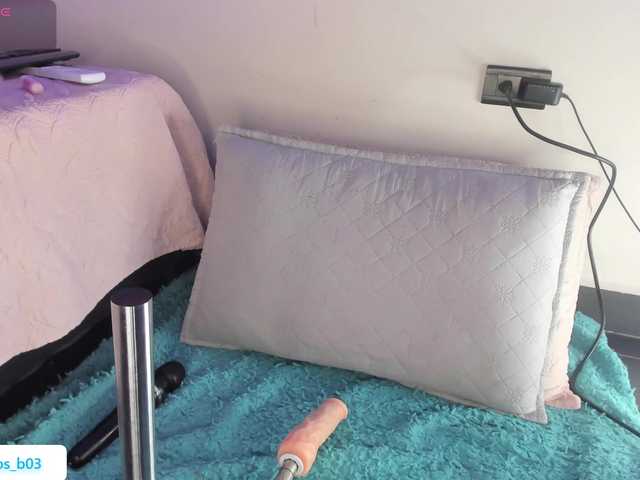 Shanna03 live cam on BongaCams