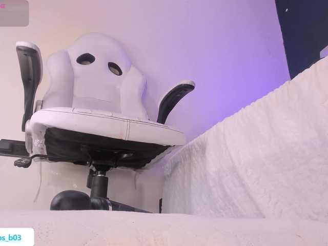 Shanna03 live webcam show