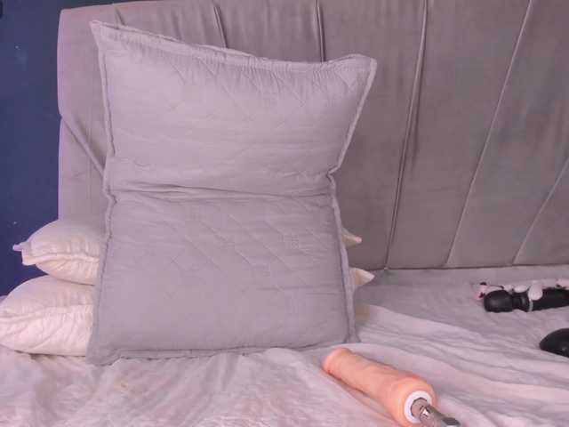 Shanna03 live cam on BongaCams