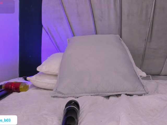 Shanna03 live webcam show