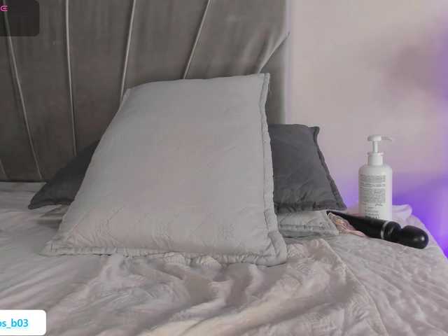 Shanna03 live cam on BongaCams
