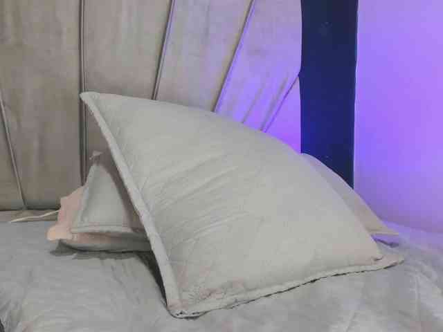 Shanna03 webcam
