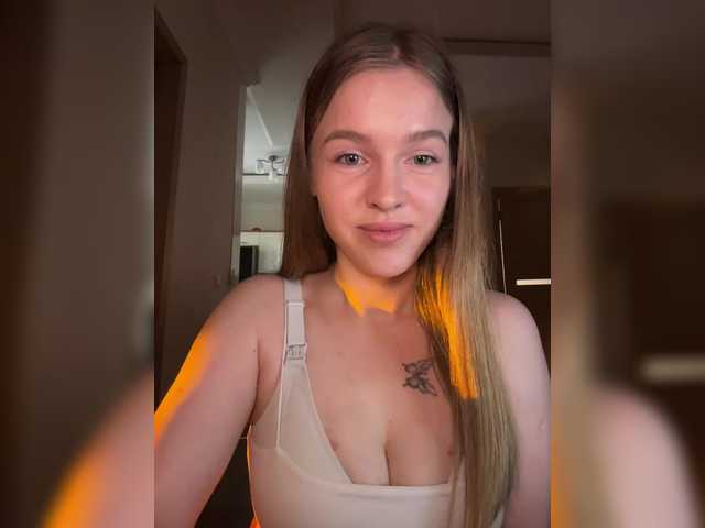 KateDanverr live cam