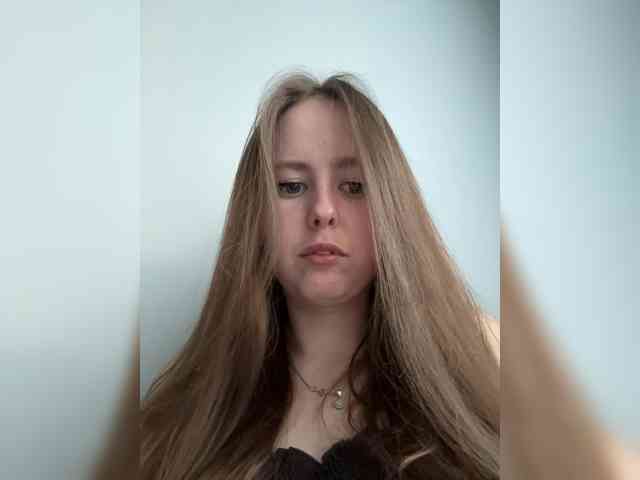 MariaBowman webcam