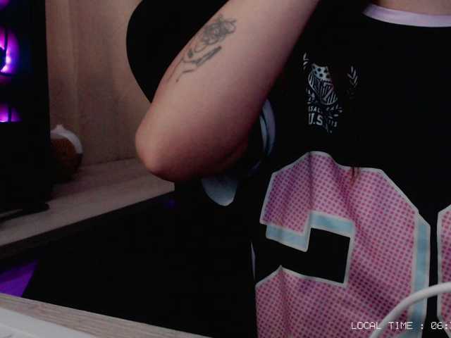 Sweet-emily1 live cam on BongaCams