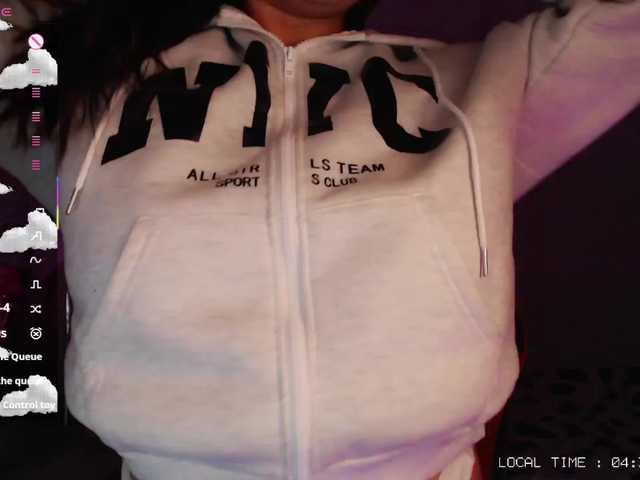 Sweet-emily1 live cam on BongaCams